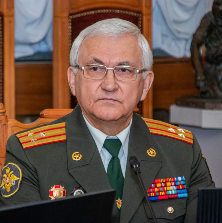 Леонов Владимир Владимирович