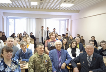 Студенты и сотрудники РГСУ встретились с героем СВО