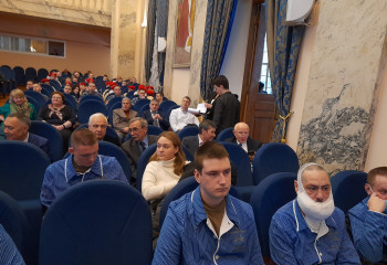 Члены Совета ветеранов РГСУ посетили Главный военный госпиталь имени Н.Н. Бурденко