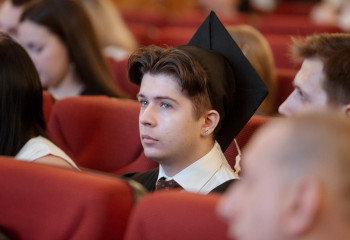 Студенты факультета политических и социальных технологий РГСУ получили дипломы об окончании Университета