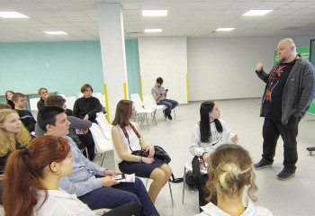 РГСУ провел профориентационный мастер-класс по фактчекингу для медиаклассов гимназии № 9 в Электростали