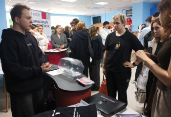 Студенты и преподаватели кафедры иностранных языков и культуры на Дне карьеры РГСУ