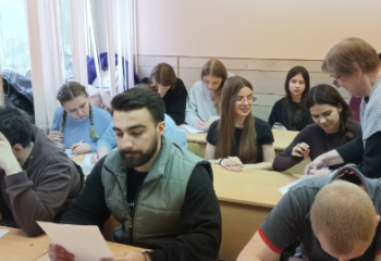 Диктант на немецком языке уровня А2 для студентов-лингвистов, изучающих немецкий язык как второй иностранный