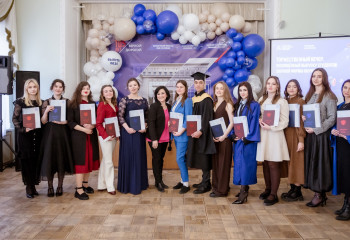 Поздравляем с выпуском студентов заочной формы обучения направлений подготовки «Социально-культурная деятельность», «Народная художественная культура» и «Педагогическое образование (Музыкальное образование)»!