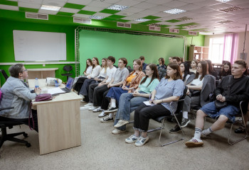 «Блокнот, камера и оружие: как работали журналисты в период Великой Отечественной войны»