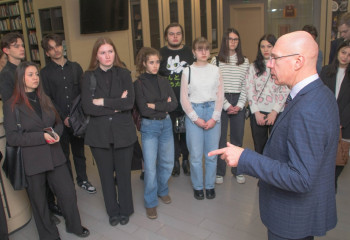 Студенты РГСУ посетили выставку "Коллекция этнобрендов  России в Московской городской Думе