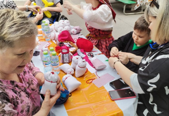 Концертная бригада кафедры искусств - в детской больнице