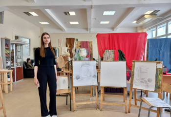 Студенты 1 курса направления «Дизайн» показали свои наработки за семестр по дисциплине «Академический рисунок»