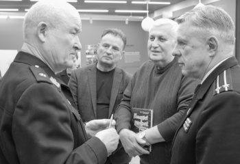 ПРЕДСТАВИТЕЛЬ РГСУ ВСТРЕТИЛСЯ С РОДИТЕЛЯМИ УЧАСТНИКОВ СВО И ВЕТЕРАНАМИ-ПОДВОДНИКАМИ