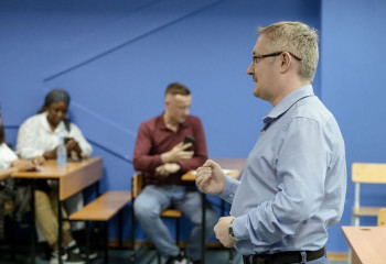 ИНОСТРАННЫЕ ВЫПУСКНИКИ РГСУ ВСТРЕТИЛИСЬ С КОМАНДОЙ ЦЕНТРА МИГРАЦИОННО-ВИЗОВОГО СОПРОВОЖДЕНИЯ