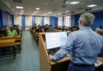ИНОСТРАННЫЕ ВЫПУСКНИКИ РГСУ ВСТРЕТИЛИСЬ С КОМАНДОЙ ЦЕНТРА МИГРАЦИОННО-ВИЗОВОГО СОПРОВОЖДЕНИЯ