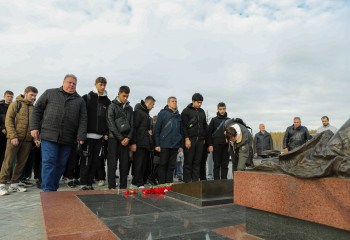 Студенты РГСУ посетили военный мемориал «Пантеон защитников Отечества»