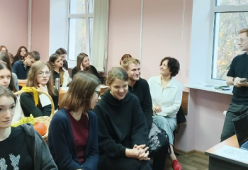 Красочное мероприятие, посвященное Осени и Международному дню музыки, на кафедре иностранных языков и культуры