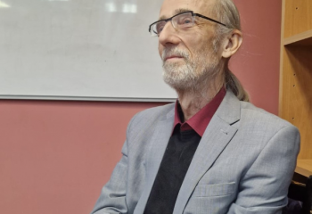 Известный скульптор академик РАХ Суровцев В.А. выступил на кафедре иностранных языков и культуры РГСУ