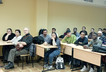 Специалисты Центра миграционно-визового сопровождения подробно разъяснили слушателям нормы законодательства
